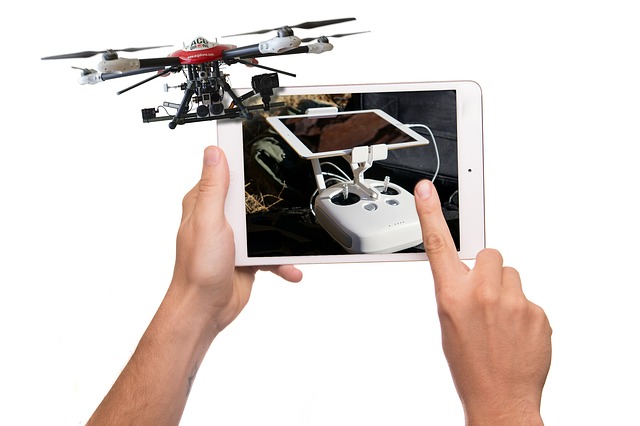 dron na tabletu